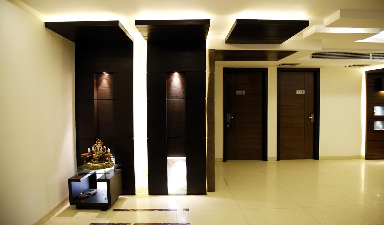 גורגאון Fabhotel Oasis Dlf Phase 3 מראה חיצוני תמונה